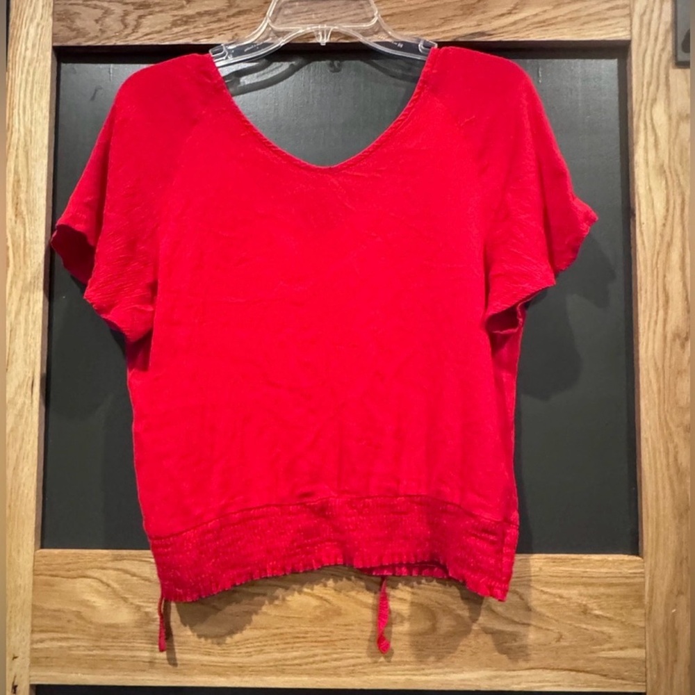 Paper Crane Red Smocked Hem Short Sleeve Blouse
